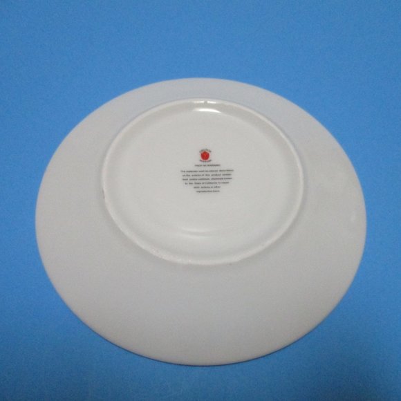 *Delton Fine Collectibles Porcelain Tea for One - Picture 14 of 15